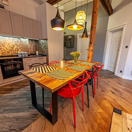 Euro Boho Loft Apartman